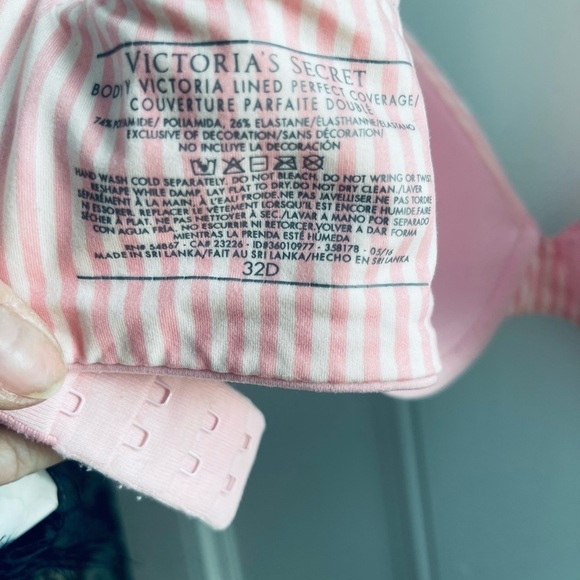 VICTORIA Secret Pink & White Bras - Picture 10 of 10
